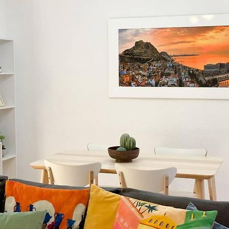 Coqueto Y Amplio Apartamento A 15 Min De La Playa Alicante Esterno foto
